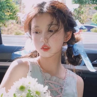 在阳光下腐烂